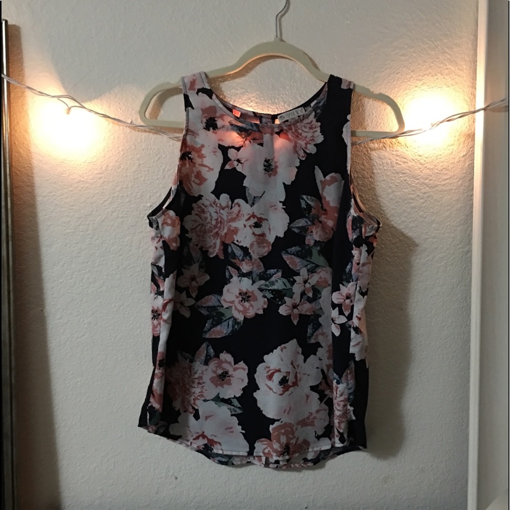 💥flash sale💥Beautiful Rose Blouse